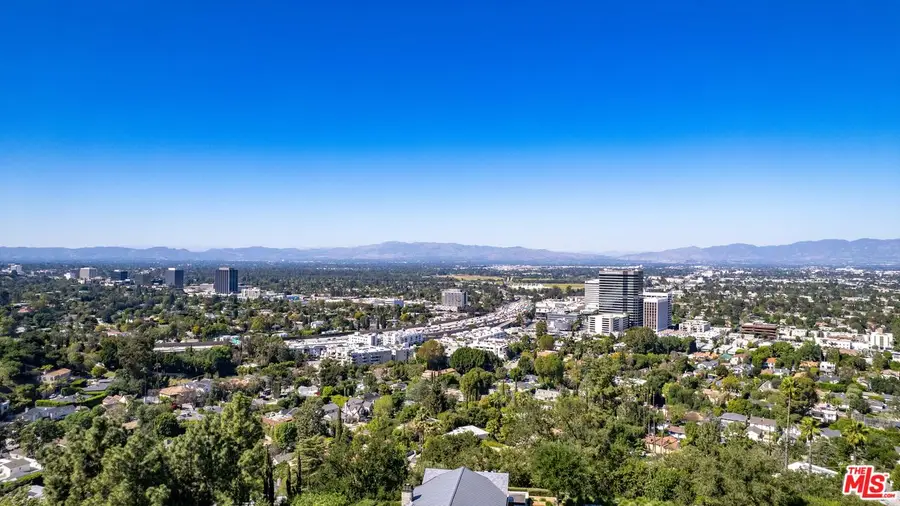4039 Cody Road, Sherman Oaks, CA 91403 - #3
