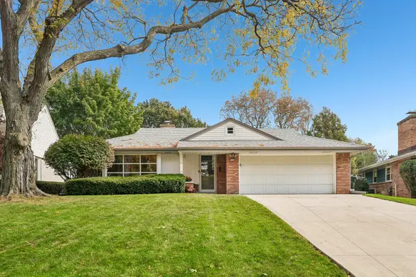 7824 Saint Anne COURT, Milwaukee, WI 53213