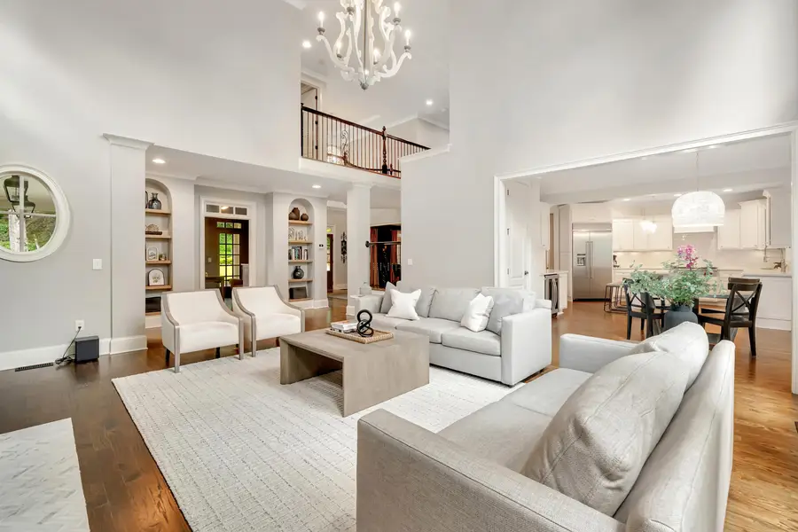 3925 Sheldon Drive, Atlanta, GA 30342 - Image #2