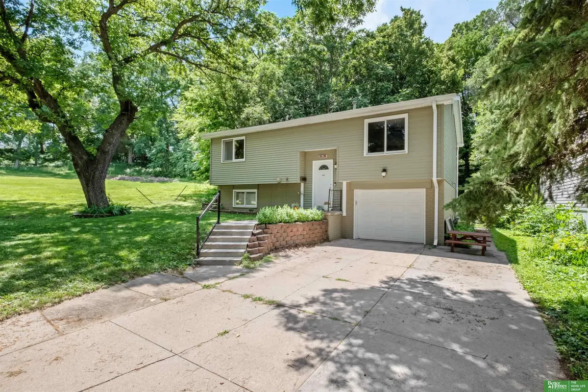 2520 S 8th Street, Omaha, NE 68108 - #1