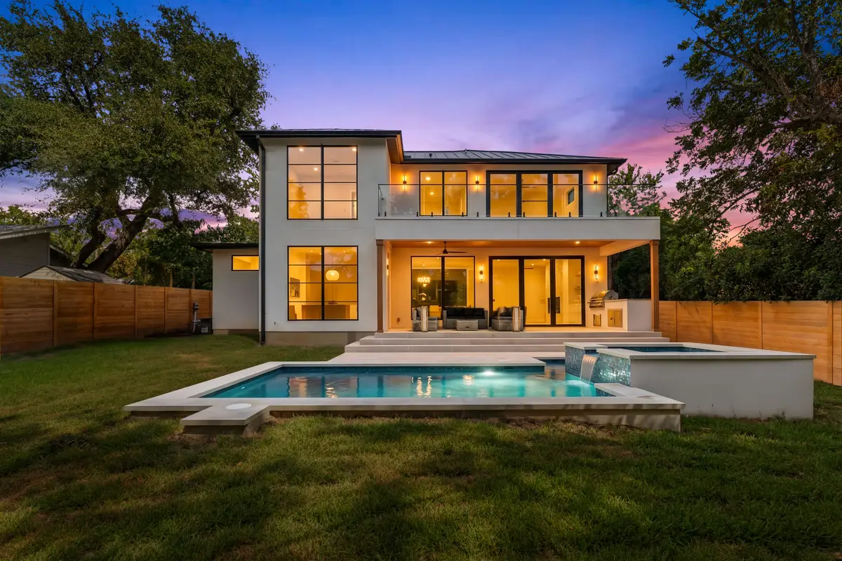 4700 Banister Ln, Austin, TX 78745 - #1