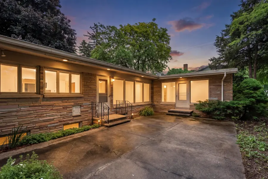 1550 11th Ave, Grafton, WI 53024 - #2