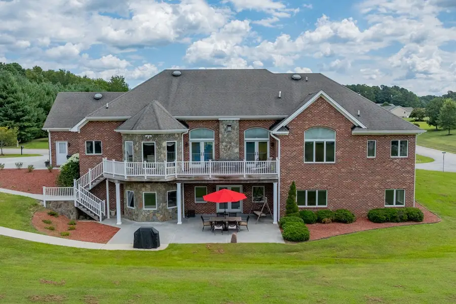207 Apple Street, South Hill, VA 23917 - #2