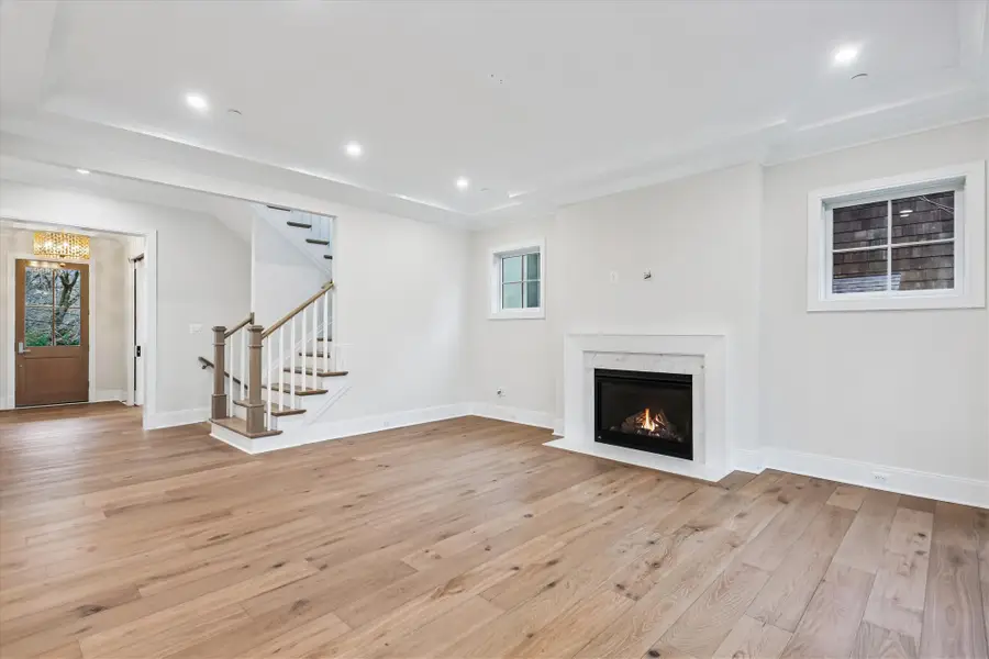 7303 Pomander Ln, Chevy Chase, MD 20815 - Image #2