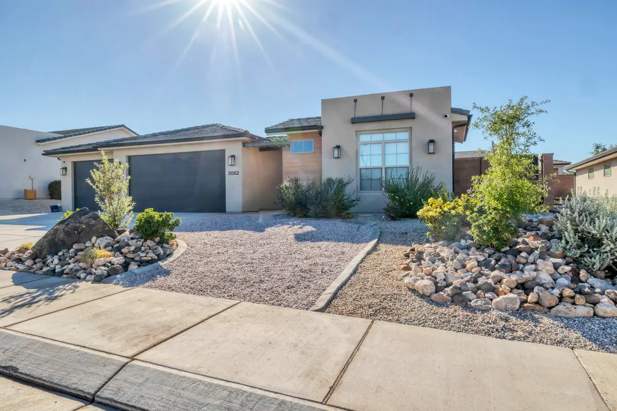 3052 E Photinia Dr, Saint George, UT 84790 - #1