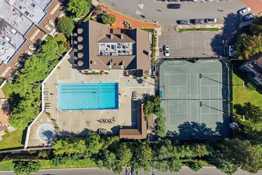 1301 Michael Court #1624, Bayside, NY 11360 - #3