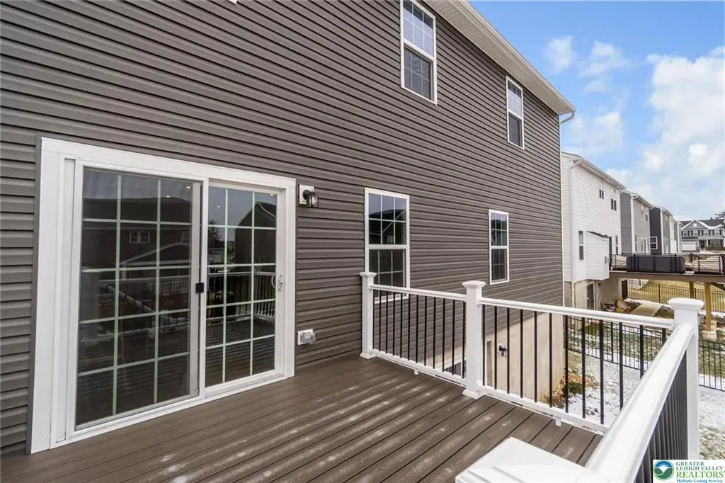 820 Hendon Lane, North Catasauqua, PA 18032 - #1