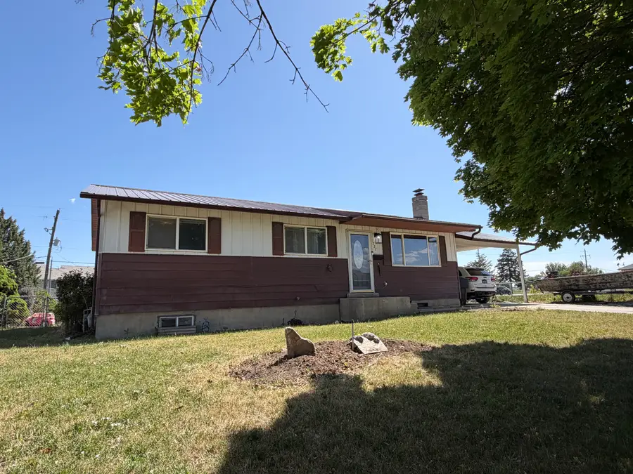 727 W 550 S, Tremonton, UT 84337 - #3
