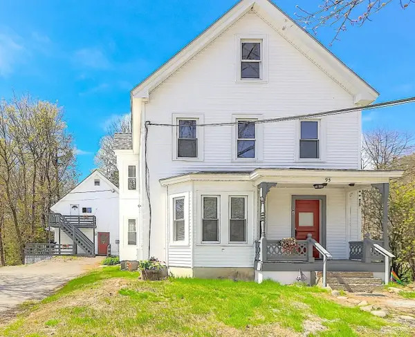 95 Hall Avenue, Henniker, NH 03242