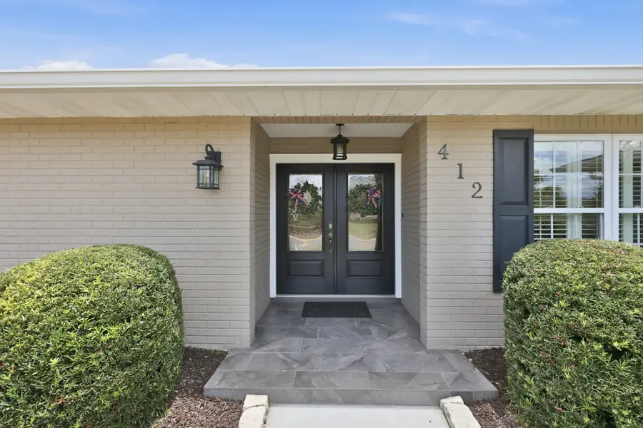 412 Stoneham Drive, Sun City Center, FL 33573 - #2