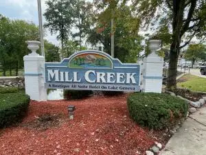 123 Center St, Lake Geneva, WI 53147 - Image #1