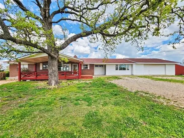 32132 Hwy 82, Cookson, OK 74427