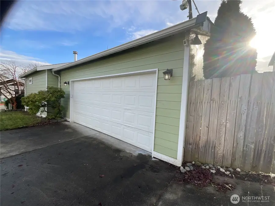 1105 NE Cordero Drive, Oak Harbor, WA 98277 - Image #3