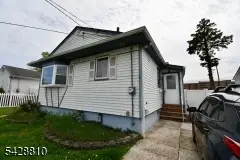 831 Smith St, Linden, NJ 07036 - #1