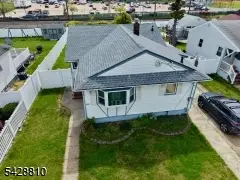 831 Smith St, Linden, NJ 07036 - #3