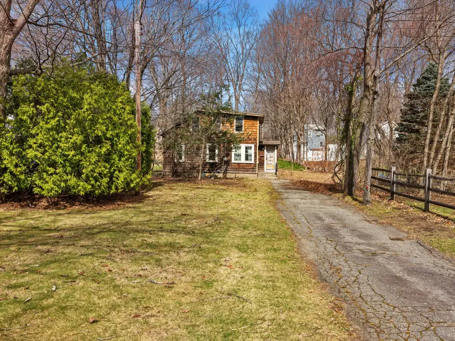 18 Cedar Street, Westborough, MA 01581 - #3