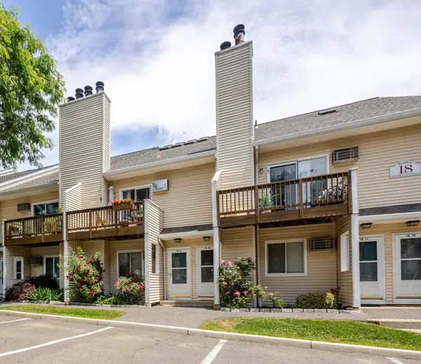 8 Rose Lane #18-10, Danbury, CT 06811