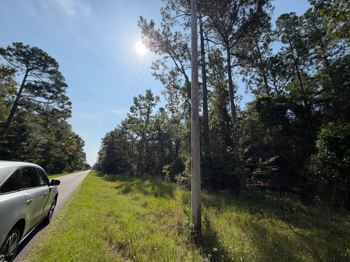 000 N 8th Ave, Milton, FL 32583 - #1