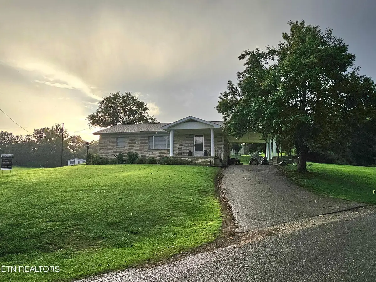 2846 Tazewell Hwy, Sneedville, TN 37869 - Image #1