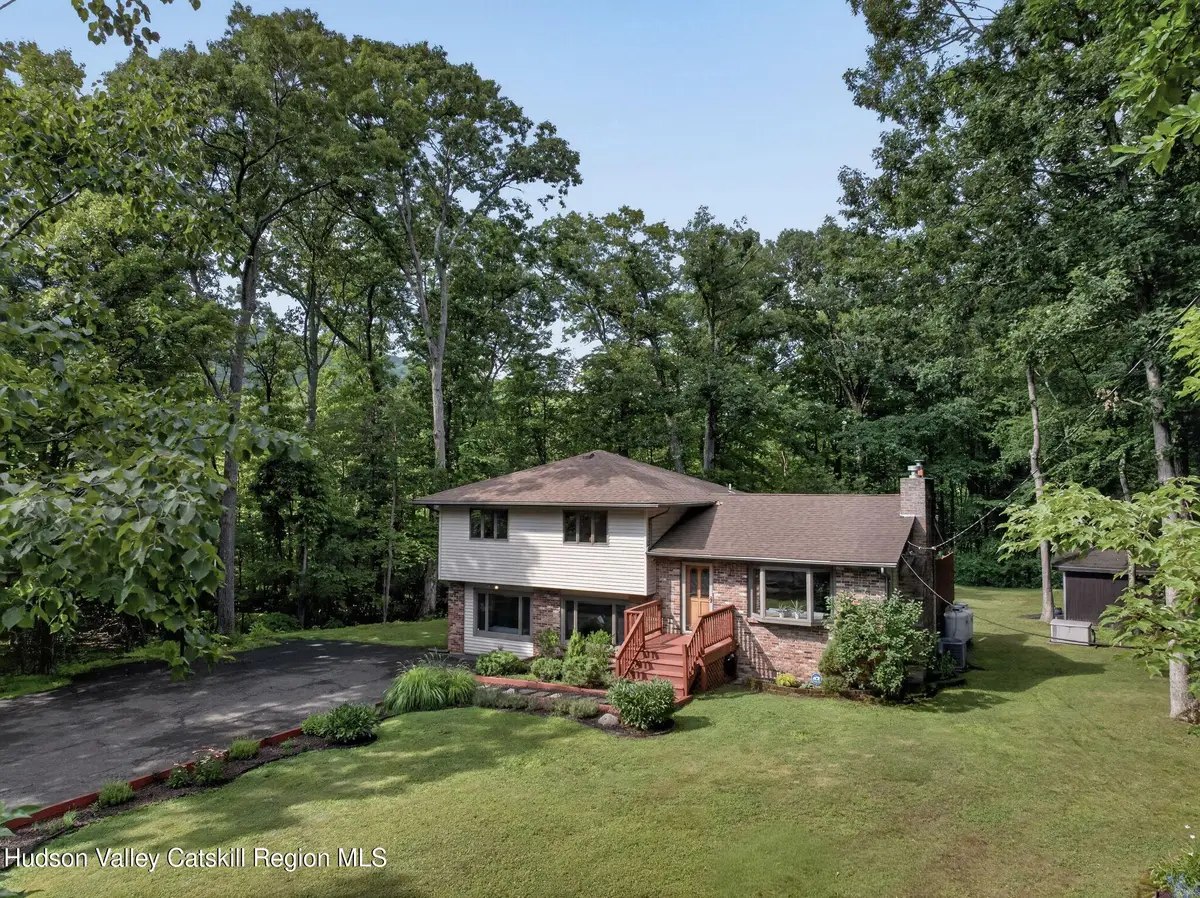 11 Mary Lou Lane, Shokan, NY 12481 - #1
