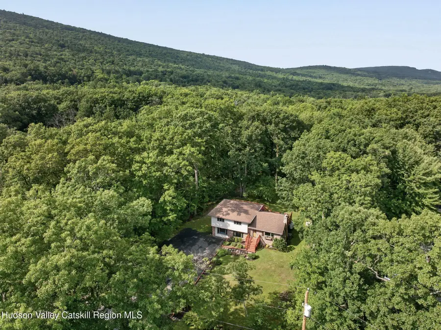 11 Mary Lou Lane, Shokan, NY 12481 - #3