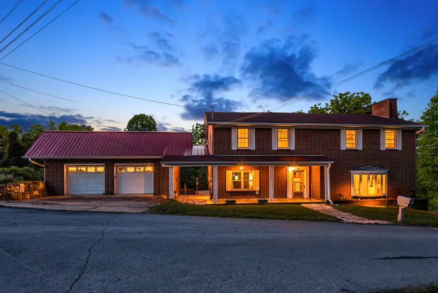 284 Chestnut Street, Mars Hill, NC 28754 - #3