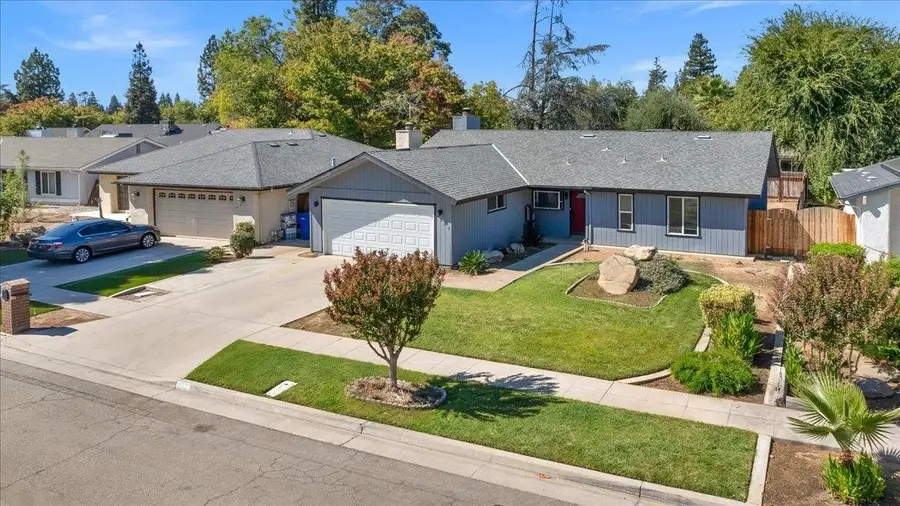 8237 N Del Mar Avenue, Fresno, CA 93711 - Image #2