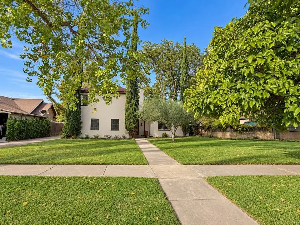 209 N Alameda St, Carlsbad, NM 88220 - #1