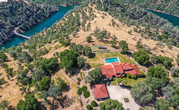 26255 Powell Ranch Rd, Sonora, CA 95370