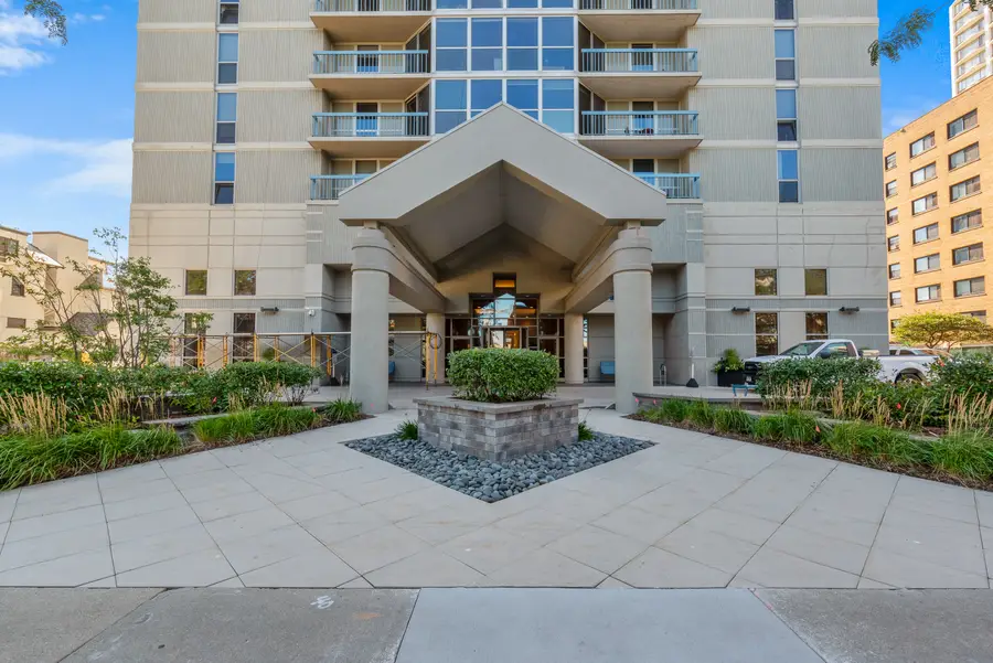 1660 N Prospect Ave, Milwaukee, WI 53202 - Image #3