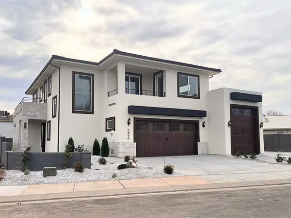 226 E 1100 N, Hurricane, UT 84737