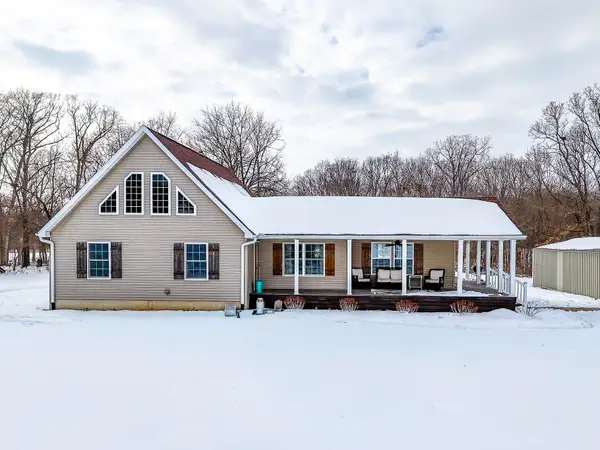 1625 N 1550 Street, Brownstown, IL 62418