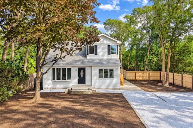 34 Pinelawn Avenue, Shirley, NY 11967 - #1