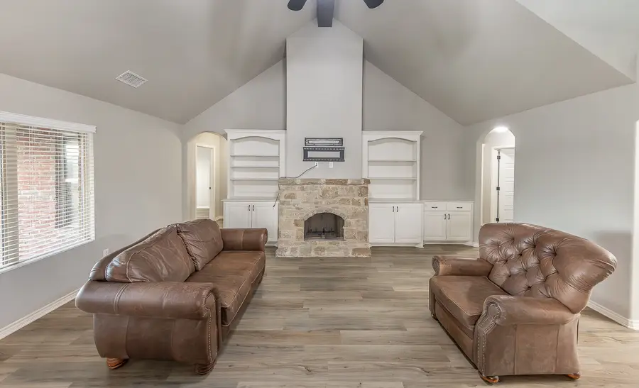 6909 72nd Street, Lubbock, TX 79424 - Image #2