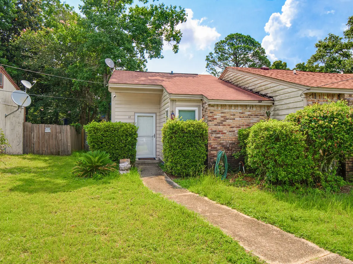 12 Crow Rd, Pensacola, FL 32506 - #1