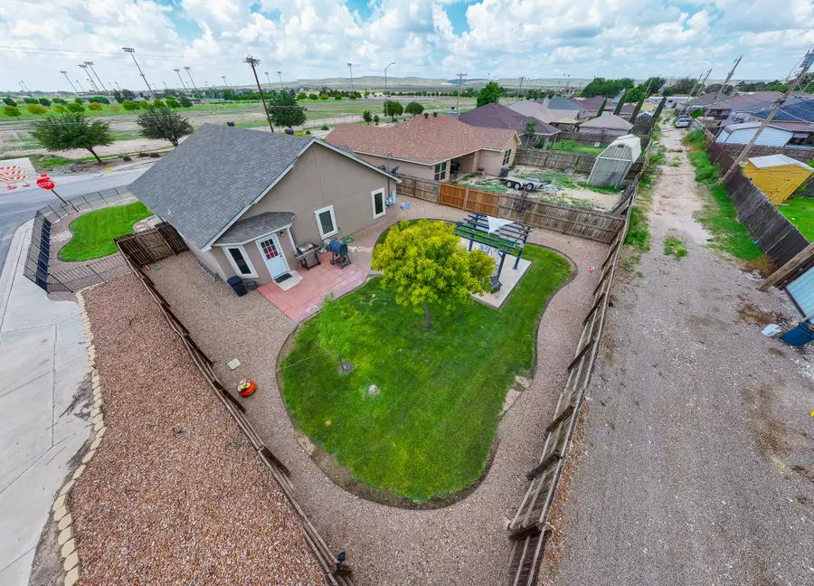 2600 W Lea St, Carlsbad, NM 88220 - #3