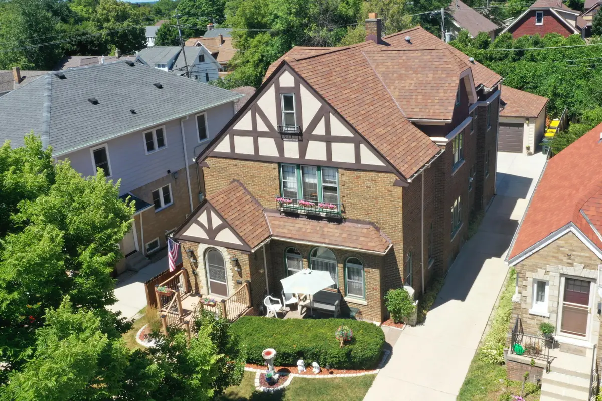 1620 E Olive St, Shorewood, WI 53211 - #1