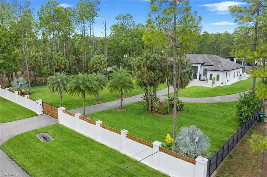 1161 22nd Avenue Ne, Naples, FL 34120 - Image #3