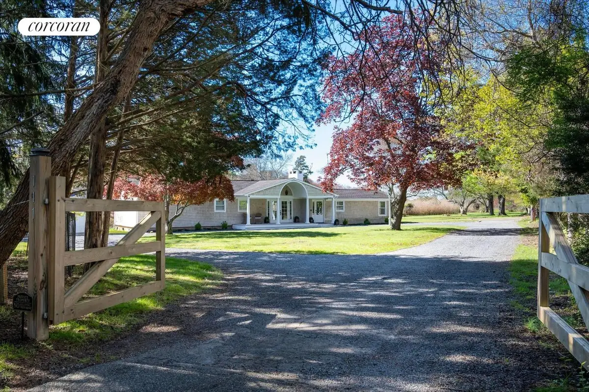 111 S Country Road, Remsenburg, NY 11960 - #1