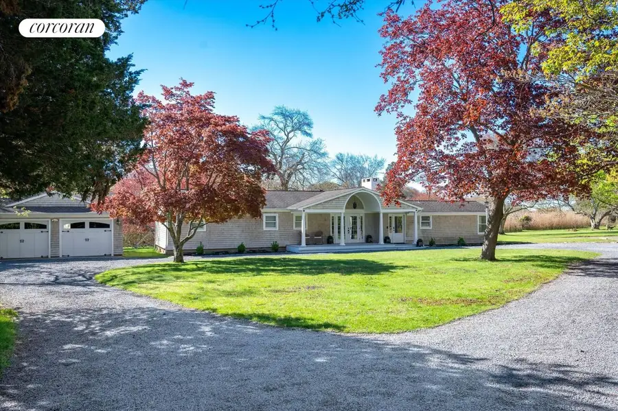 111 S Country Road, Remsenburg, NY 11960 - #2