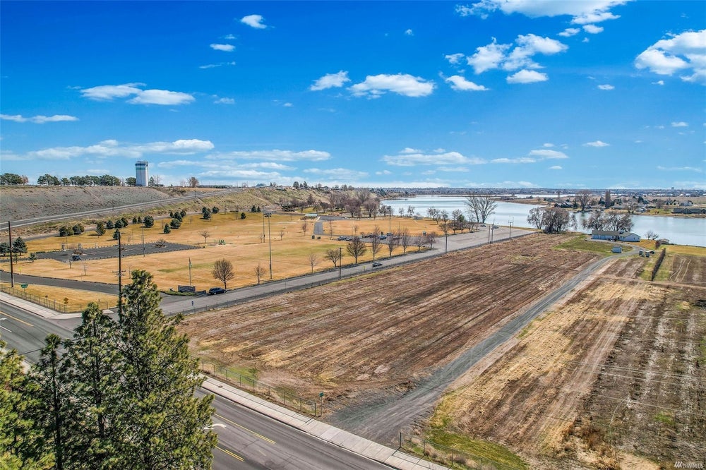 XXX Road H.2 NE, Moses Lake, WA 98837 BHGRE