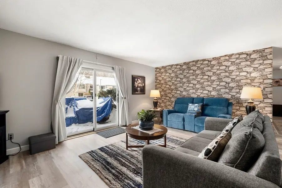 17 Thayer Pond Dr #2, North Oxford, MA 01537 - #2