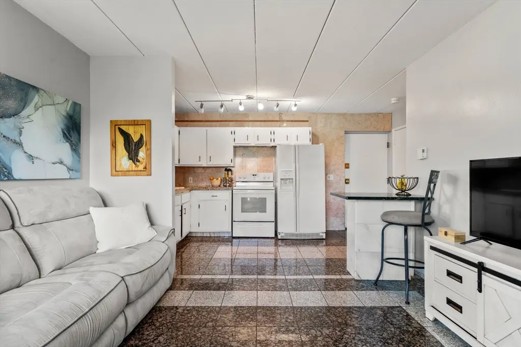 10 Main St #507, Framingham, MA 01702 - #1