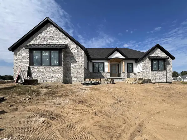 50595 Bantam Ridge Drive, Granger, IN 46530