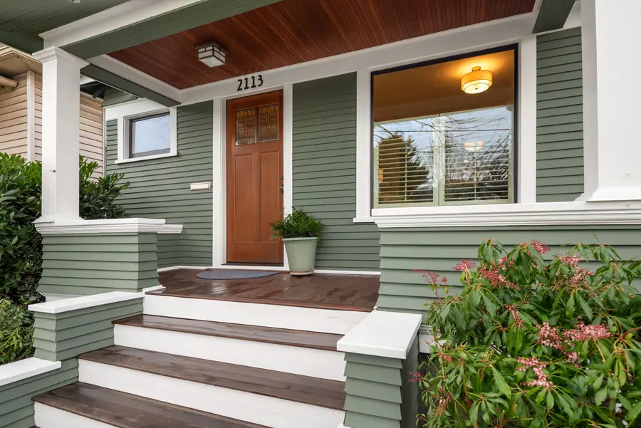 2113 3rd Avenue W, Seattle, WA 98119 - #3