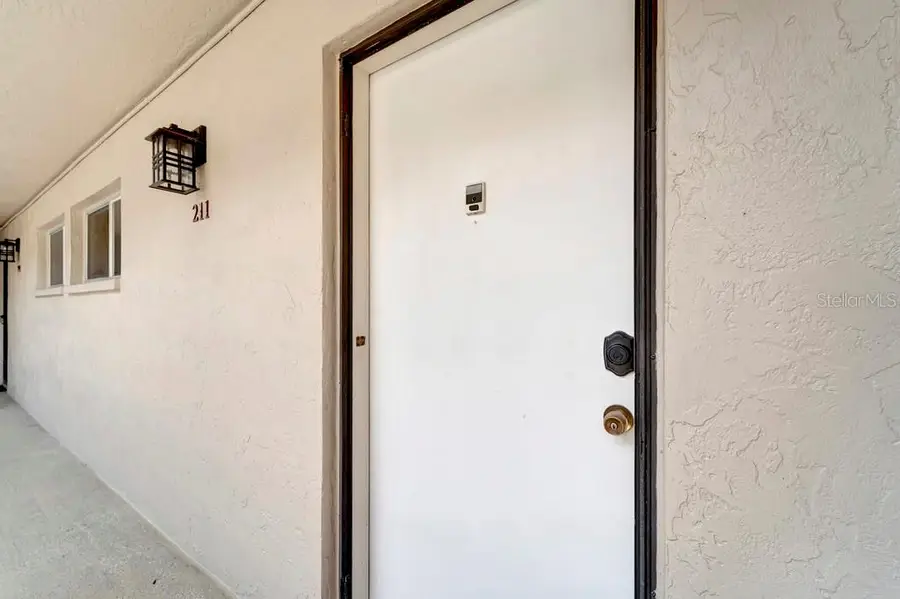 2763 Woodgate Lane #211, Sarasota, FL 34231 - Image #2