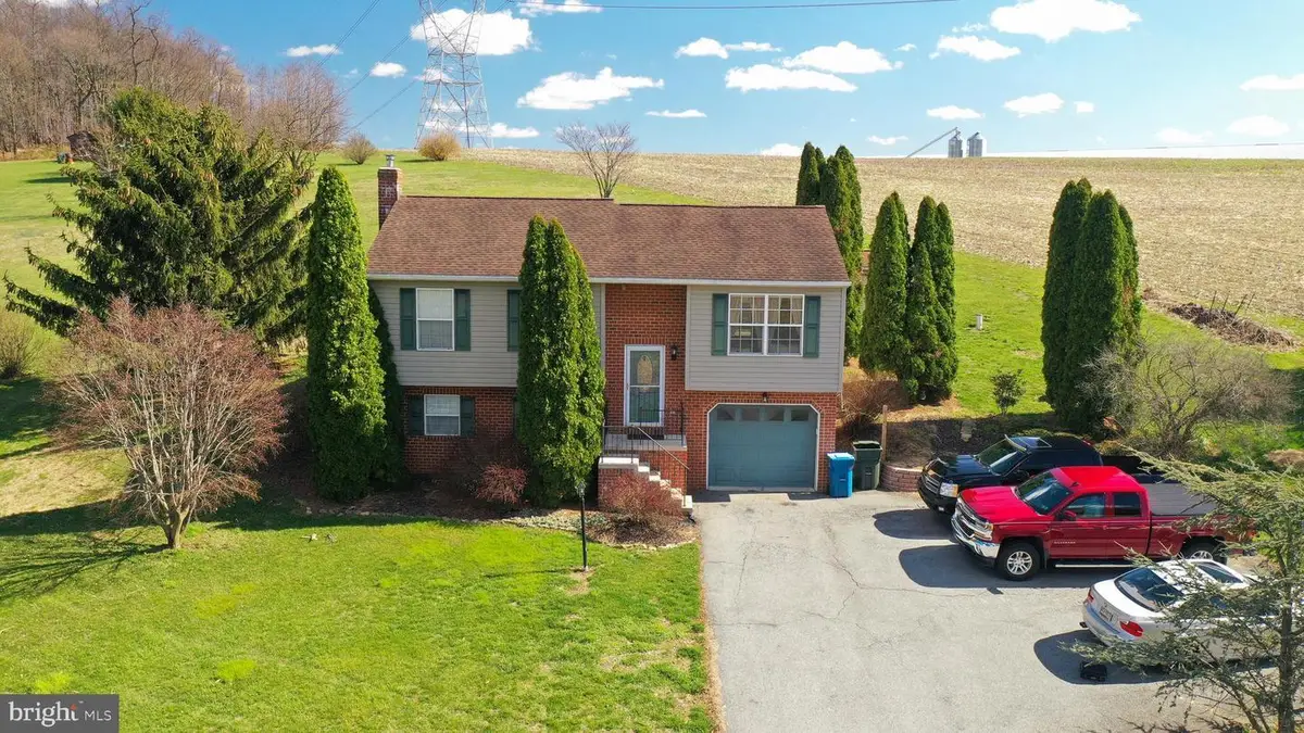 185 Elfner Rd, Red Lion, PA 17356 - #1