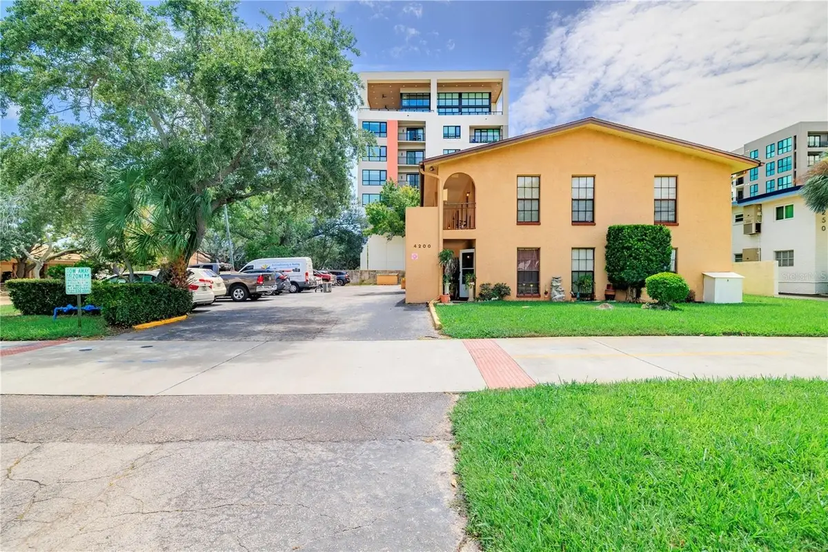4200 37th Street S, Saint Petersburg, FL 33711 - #1