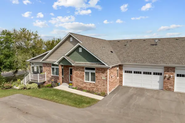 2 Briden Lane #2, Sycamore, IL 60178