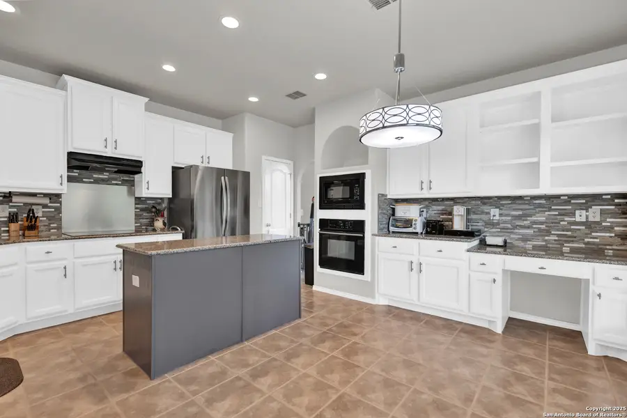 24710 Cloudy Crk, San Antonio, TX 78255 - #2